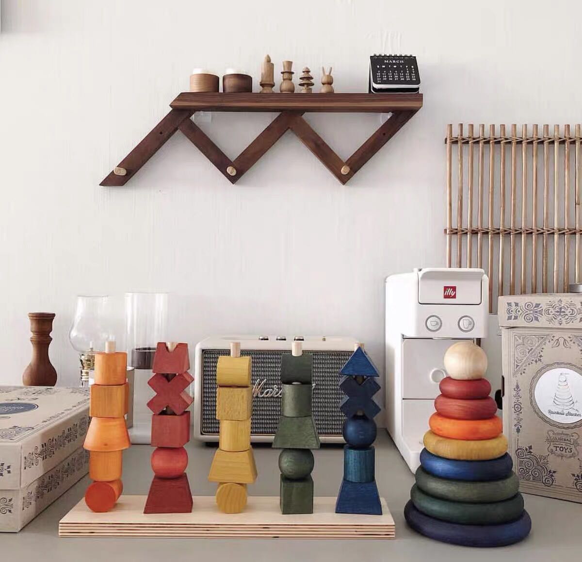 Bûches et perles pour la construction, jouets éducatifs"
"